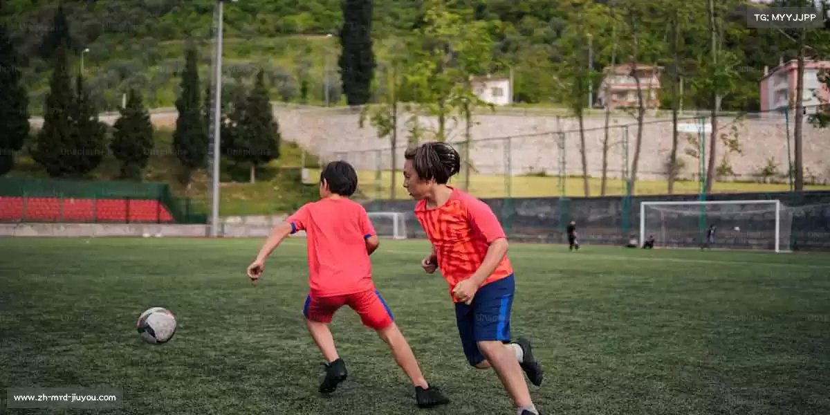 jiuyou九游娱乐——每一次挥拍，都是对热爱的回应！🎾